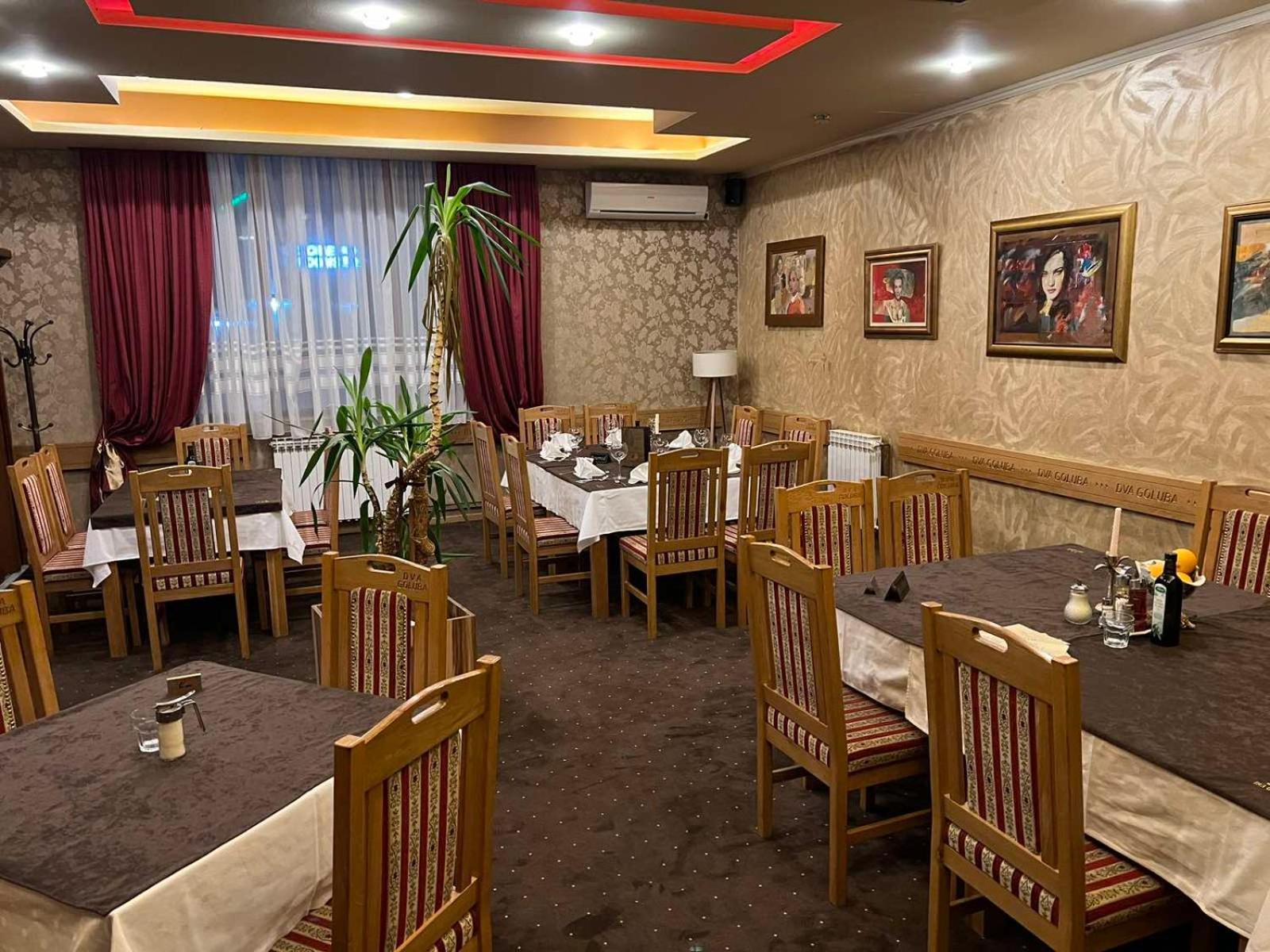 Hotel Dva Goluba Pale Exteriér fotografie