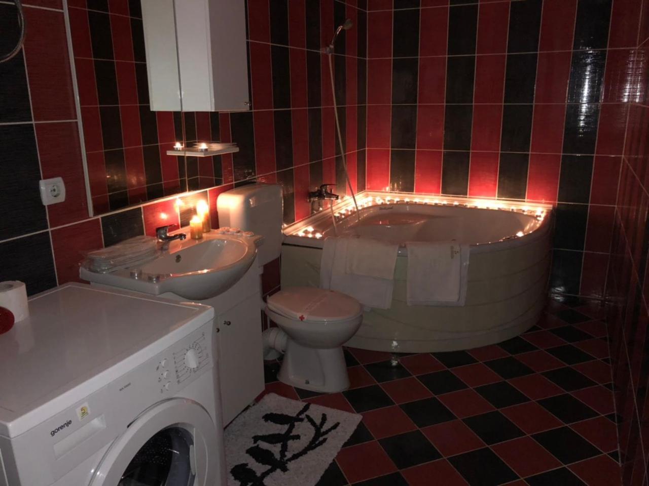 Hotel Dva Goluba Pale Exteriér fotografie